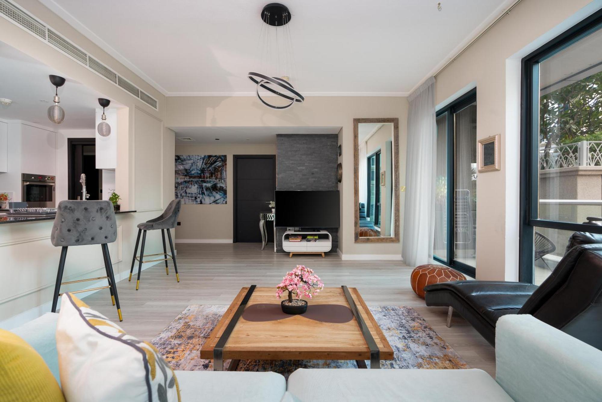 White Sage Spacious 1br At Marina Promenade Apartment *